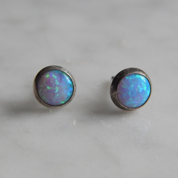 Opal stud earrings, backings not included - Picture 4 of 6